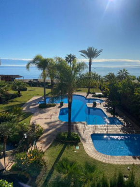 ARRUZAFA PLAYA Beachfront apartment La Cala de Mijas, La Cala De Mijas